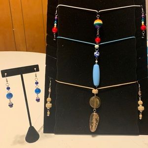 Sets (necklace and earrings)